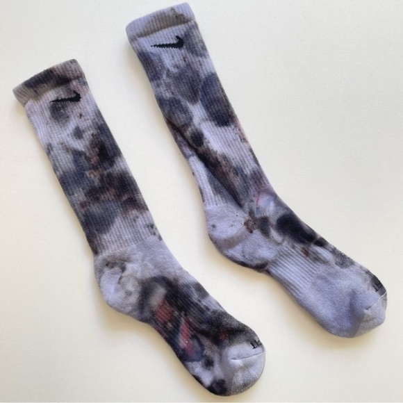 SOLD - Nike Tie Dye Men’s Crew Socks Dri Fit Black Grey Large 8-12 - Picture 3 of 5